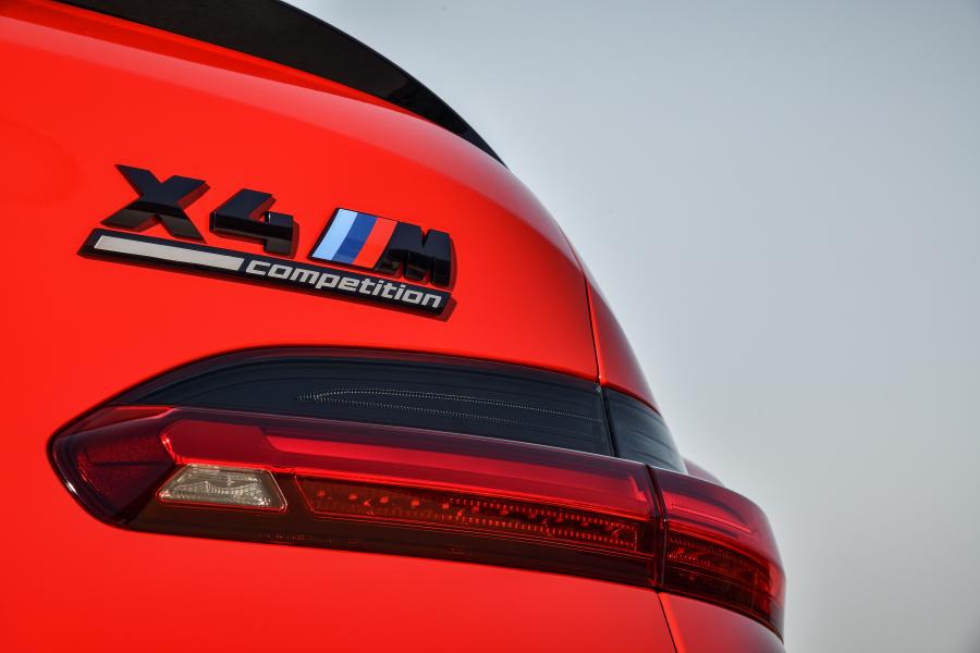 Логотип BMW X4 M Competition (F98) 2019 года  (WW) (фото 32 из 109)